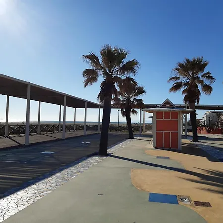 Apartment Port Leucate: T2 Rdc 4 Pers Proche Port Avec Terrasse, Parking Securise, Tv, Lave-linge, Plancha - Fr-1-798-3